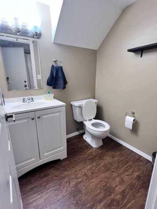 The Cozy Townhouse Wpafb & Wsu Apartment Fairborn Exterior photo