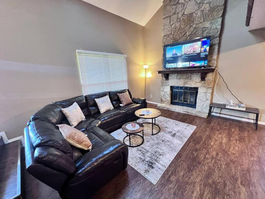 The Cozy Townhouse Wpafb & Wsu Apartment Fairborn Exterior photo